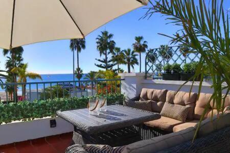 Apartamento En Primera Linea De Playa Nerja Esterno foto