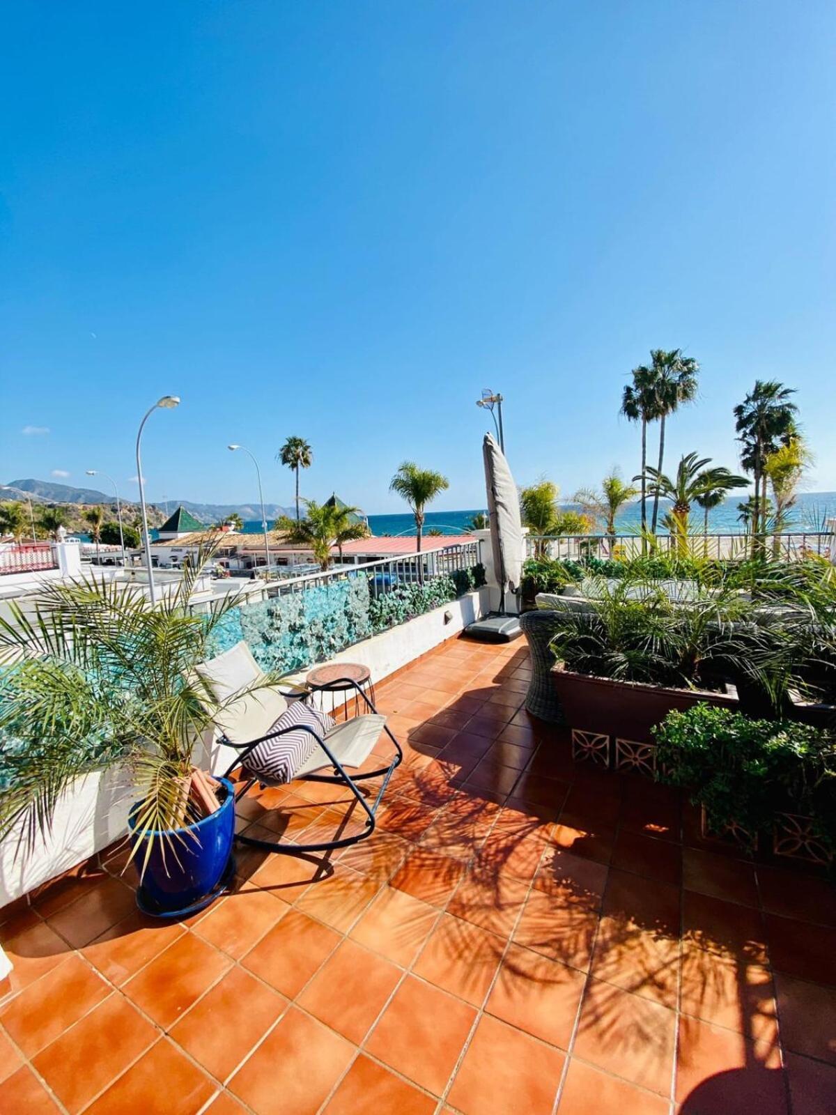 Apartamento En Primera Linea De Playa Nerja Esterno foto