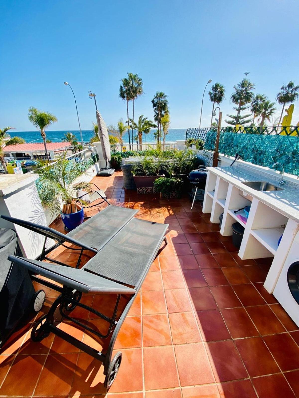 Apartamento En Primera Linea De Playa Nerja Esterno foto